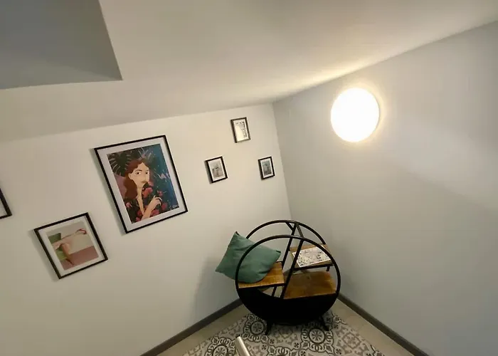 Kunsthaus Und Hundertwasserhaus Nebenan L Hg26 Vídeň